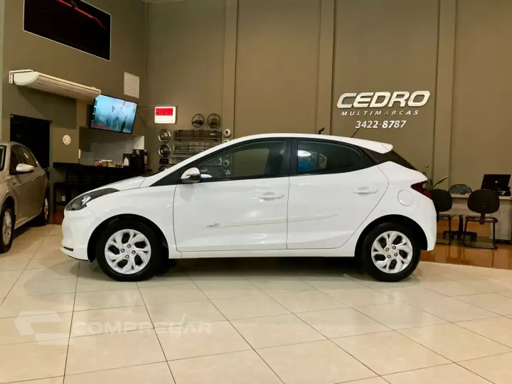 HB 20 Hatch 1.0 12V 4P FLEX VISION