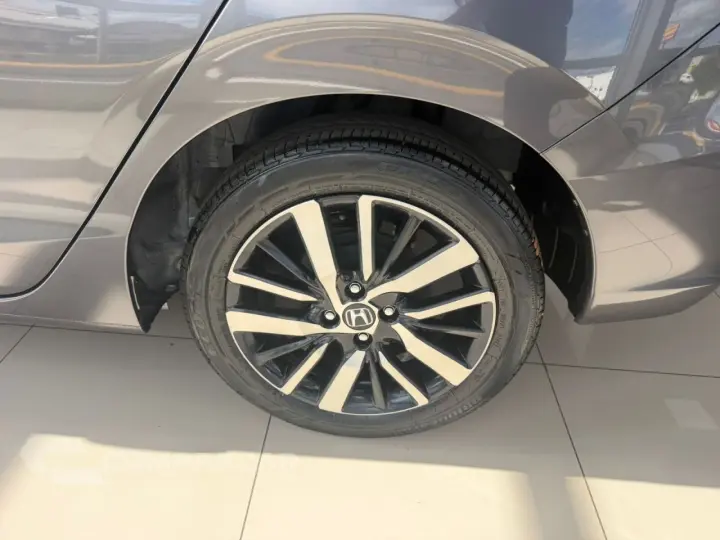 City Hatch 1.5 16V 4P FLEX TOURING AUTOMÁTICO CVT