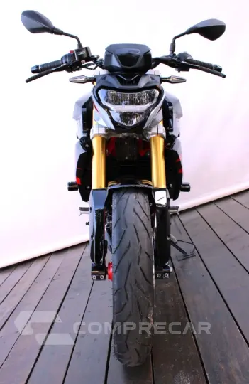 BMW G 310 R