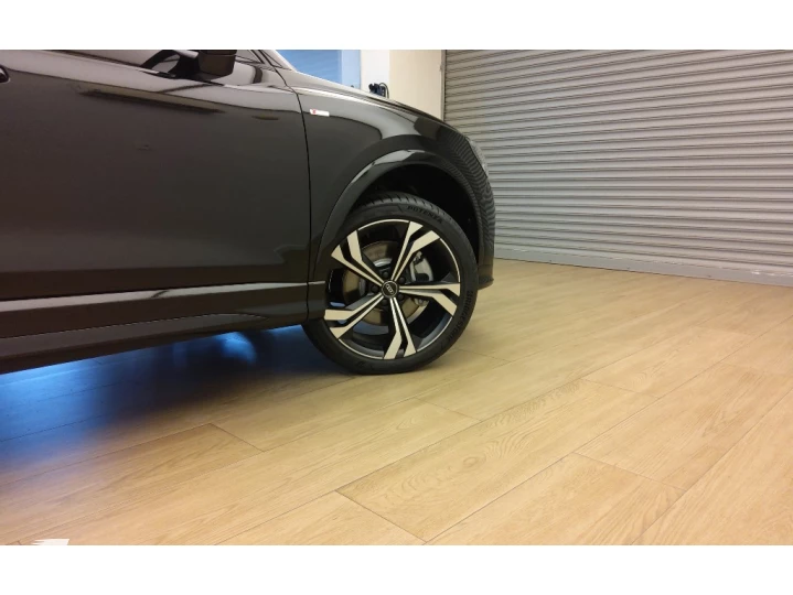 Q3 2.0 40 TFSI GASOLINA PERFORMANCE BLACK QUATTRO TIPTRONIC