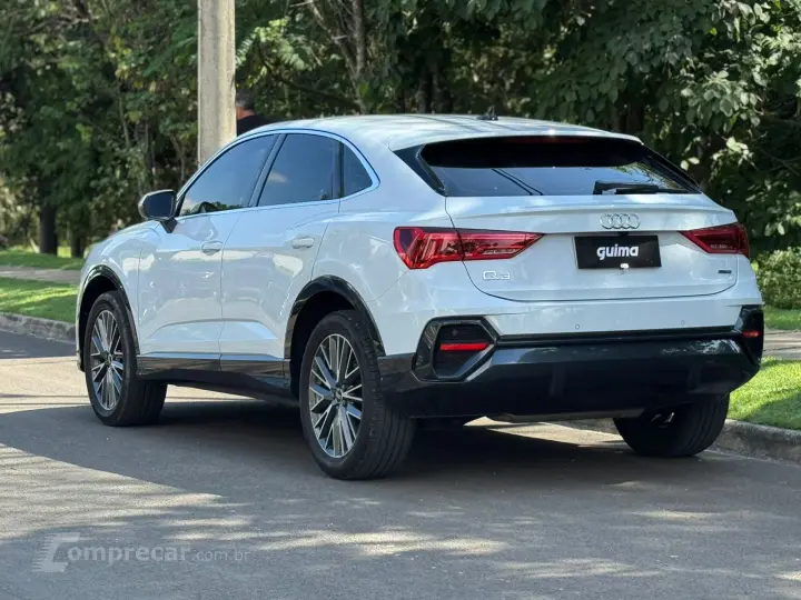 Q3 2.0 40 TFSI Sportback Performance Quattro