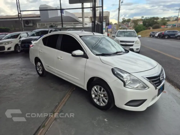 VERSA SV 1.6 16V FlexStart 4p Aut.