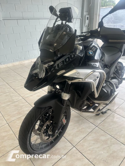 Gs R1300 Triple Black