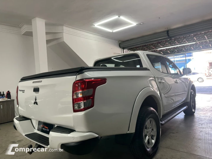 L200 TRITON 2.4 16V Turbo GLS CD 4X4