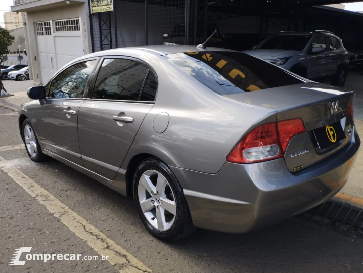 Civic 1.8 16V 4P FLEX LXS AUTOMÁTICO