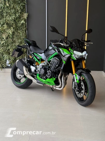 Z-900 R EDITION