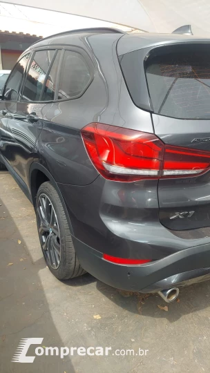 BMW X.I