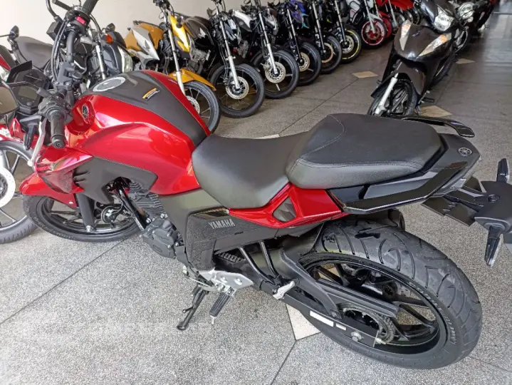FZ25 250 FAZER CONNECTED