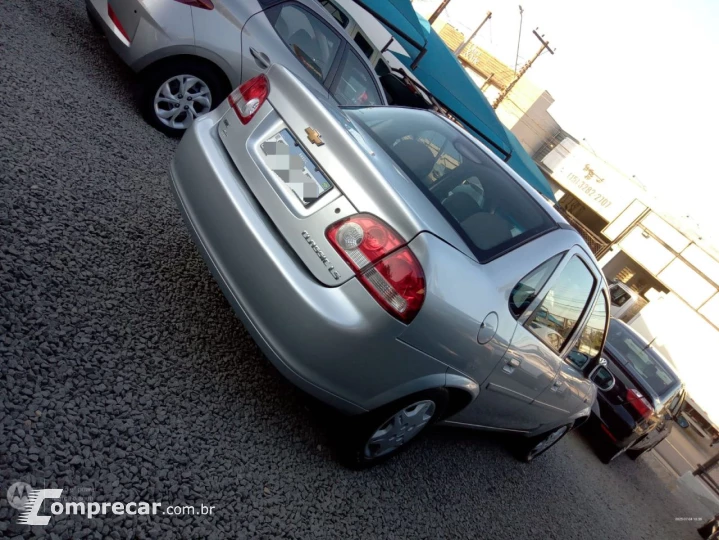 Classic Sedan 1.0 4P VHCE FLEX LS