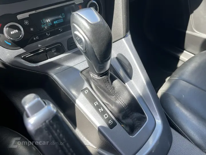 FOCUS 2.0 TITANIUM 16V FLEX 4P POWERSHIFT