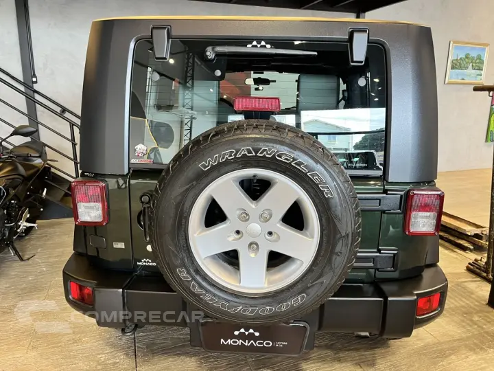 Wrangler 3.8 V6 12V SPORT TETO RÍGIDO AUTOMÁTICO