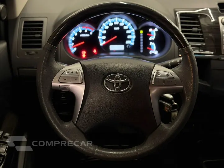 HILUX SW4 3.0 SRV 4X4 7 LUGARES 16V TURBO INTERCOOLER DIESEL