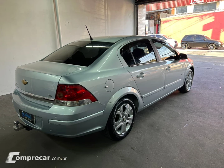 VECTRA 2.0 MPFI Elegance 8V 140cv