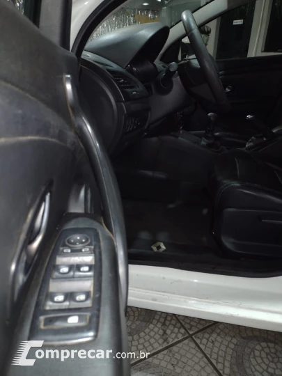 FLUENCE 2.0 Dynamique 16V