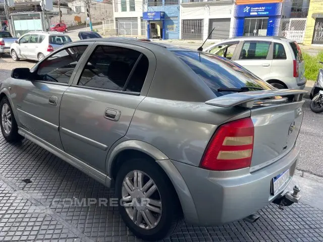 ASTRA HATCH - 2.0 MPFI ADVANTAGE 8V 4P MANUAL