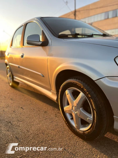 CELTA 1.0 MPFI Life 8V