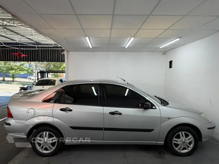 Focus Sedan 2.0 16V/2.0 16V Flex 4p