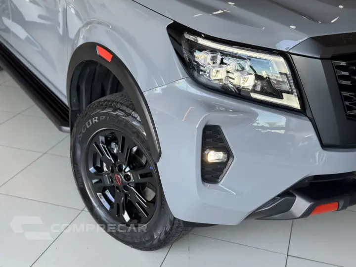 Frontier 2.3 16V PRO4X CABINE DUPLA 4X4 BI-TURBO DIESEL AUTO