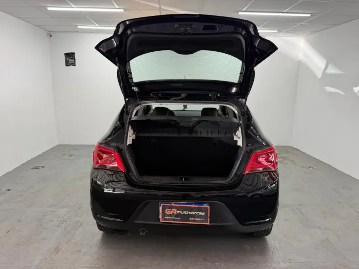 ONIX HATCH LT 1.0 8V FlexPower 5p Mec.