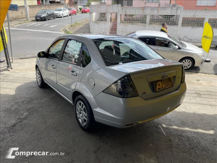 FIESTA 1.6 SE Sedan 16V