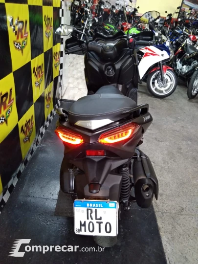 X-MAX 250