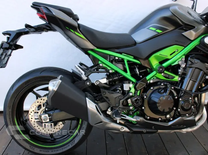KAWASAKI Z900