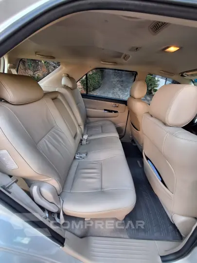 HILUX 3.0 SRV 4X4 CD 7 Lugares 16V Turbo Intercooler