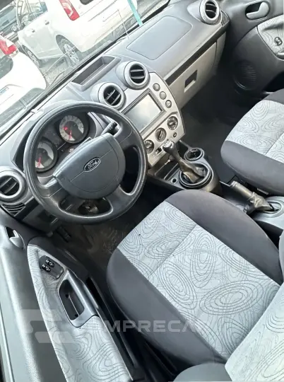 Fiesta Sedan 1.6 4P FLEX