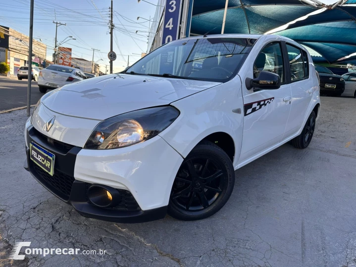 SANDERO 1.6 GT Line Limited