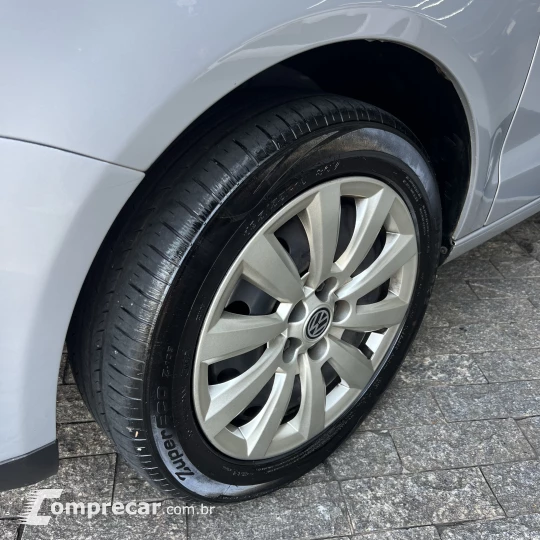 Polo Sedan 1.6 Mi Total Flex 8V 4p