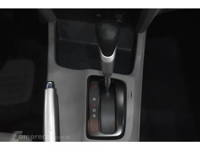 CIVIC - 1.8 EXS 16V 4P AUTOMÁTICO
