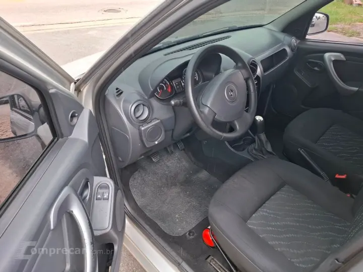 Logan 1.0 Authentique 16V Flex 4P Manual