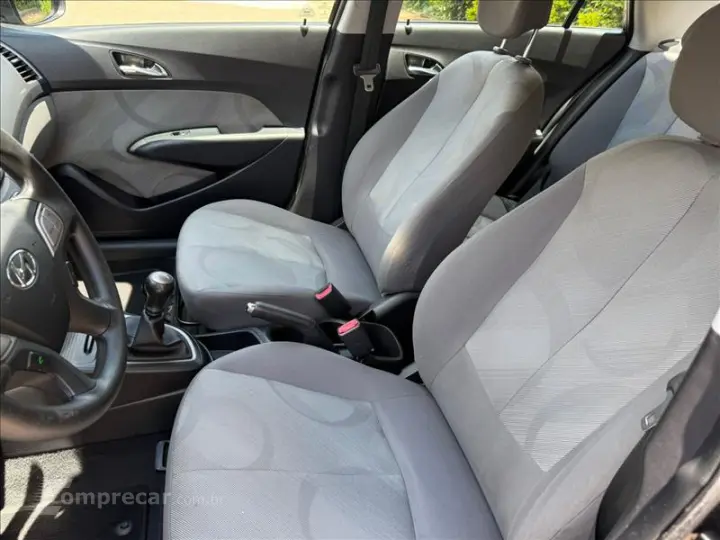 HB20S 1.0 Comfort Plus 12V