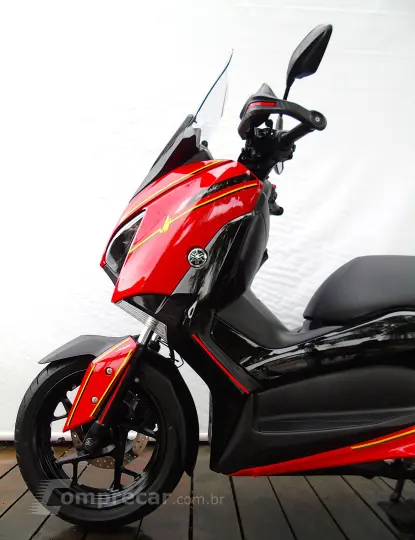 YAMAHA XMAX ABS