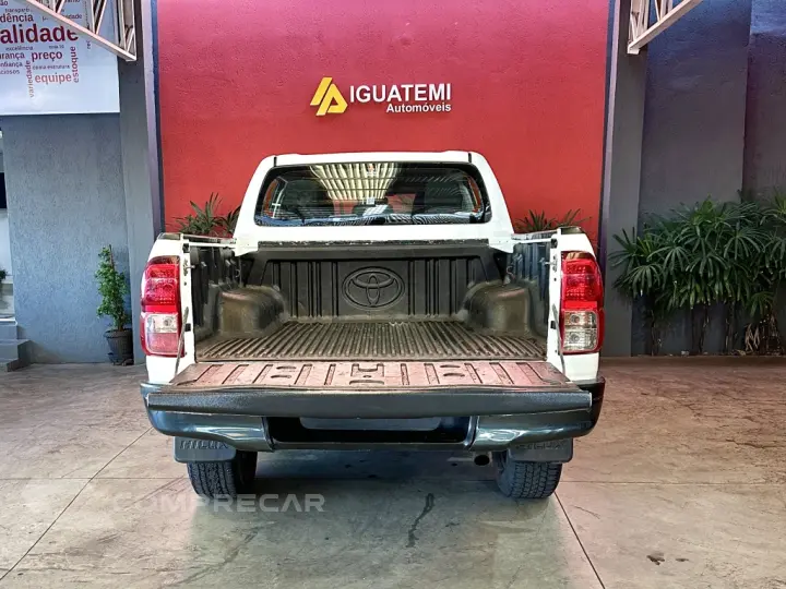HILUX HILUX CD STD 2.8 16V TURBO DIE 4X4 4P C/AR