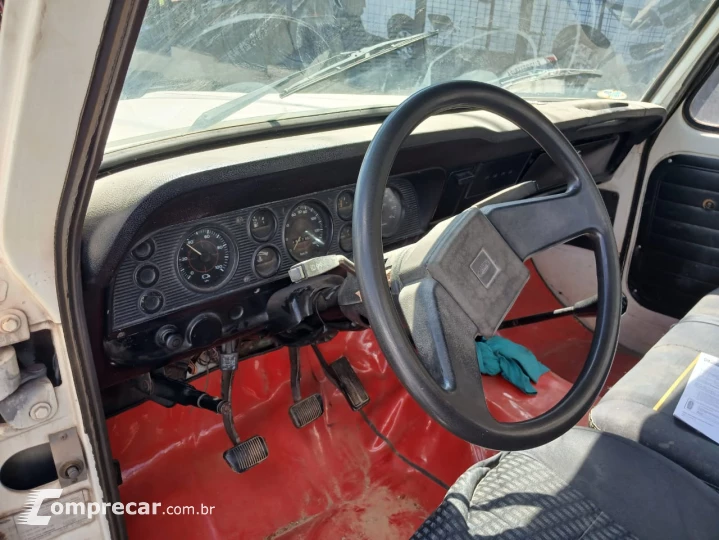 F4000