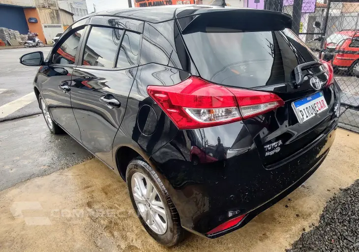 YARIS 1.3 16V XL