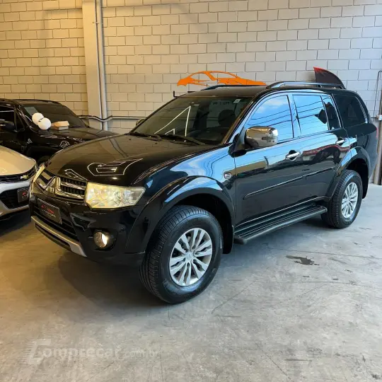 PAJERO DAKAR 3.2 HPE 4X4 7 Lugares 16V