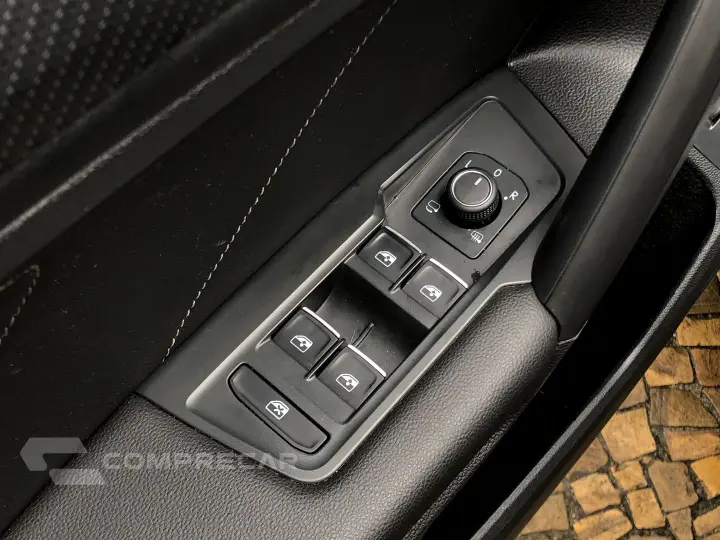 Tiguan 2.0 300 Tsi Gasolina Allspace R-Line Automático