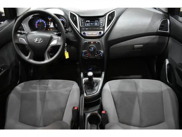 HB20S - 1.0 COMFORT PLUS 12V 4P MANUAL