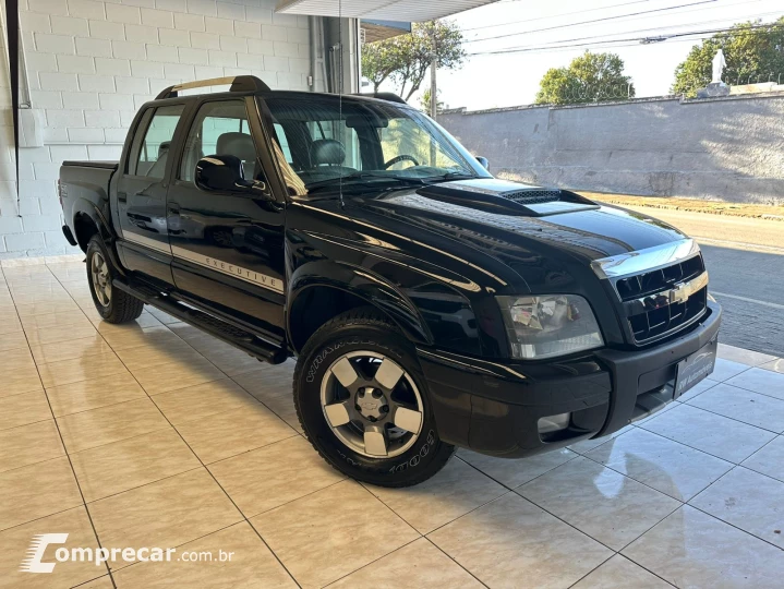 S10 2.4 MPFI Executive 4X2 CD 8V