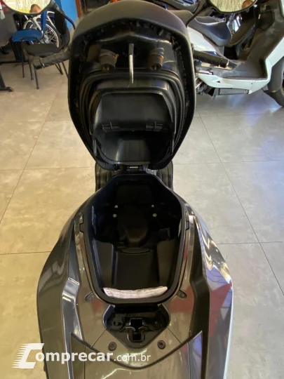 PCX 150 DLX