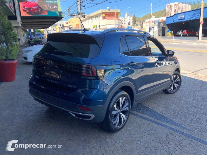 T-Cross 1.4 250 Tsi Total Flex Highline Automático