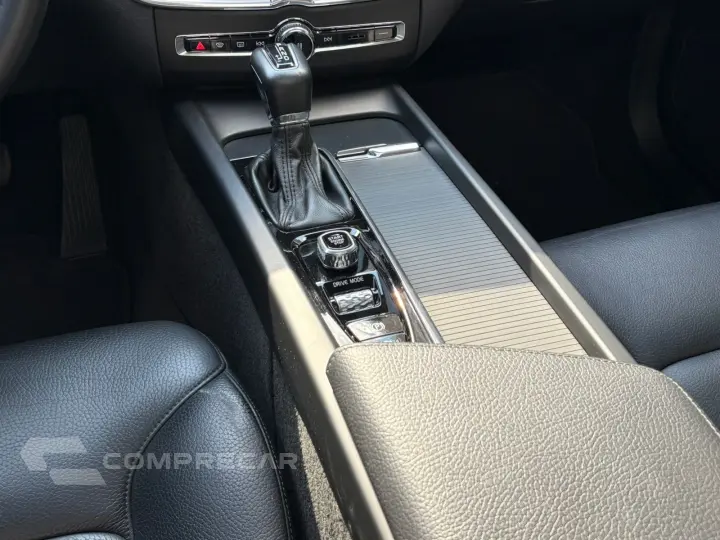 XC60 2.0 T5 Momentum AWD Geartronic