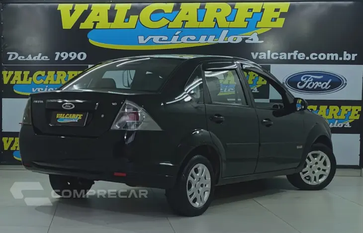 FIESTA 1.6 MPI Class Sedan 8V