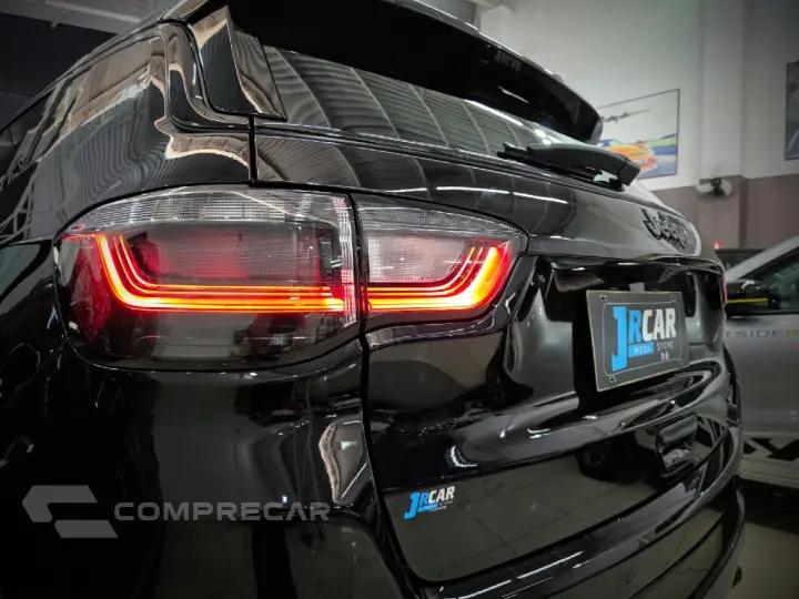 COMPASS 2.0 HURRICANE 4 TURBO GASOLINA BLACKHAWK AT9