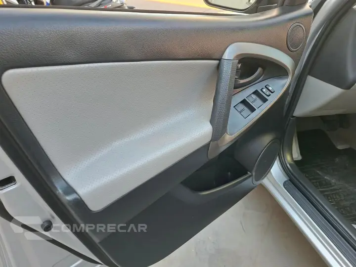 Rav4 2.4 4X4 16V Gasolina 4P Automático