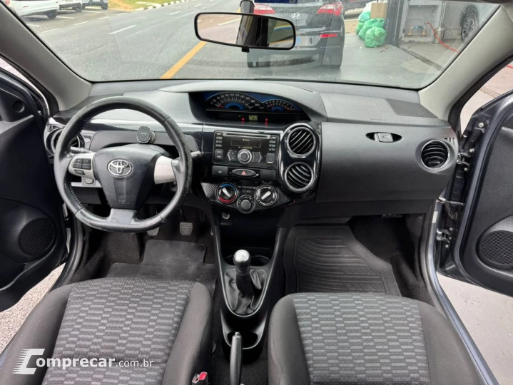 ETIOS XLS Sedan 1.5 Flex 16V 4p Mec.