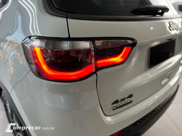 COMPASS 2.0 16V DIESEL TRAILHAWK 4X4 AUTOMÁTICO