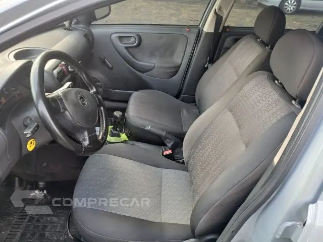 CORSA HATCH - 1.0 MPFI JOY 8V 4P MANUAL